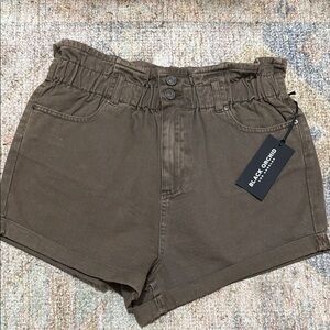 NWT Black Orchid Milla Paperbag Short